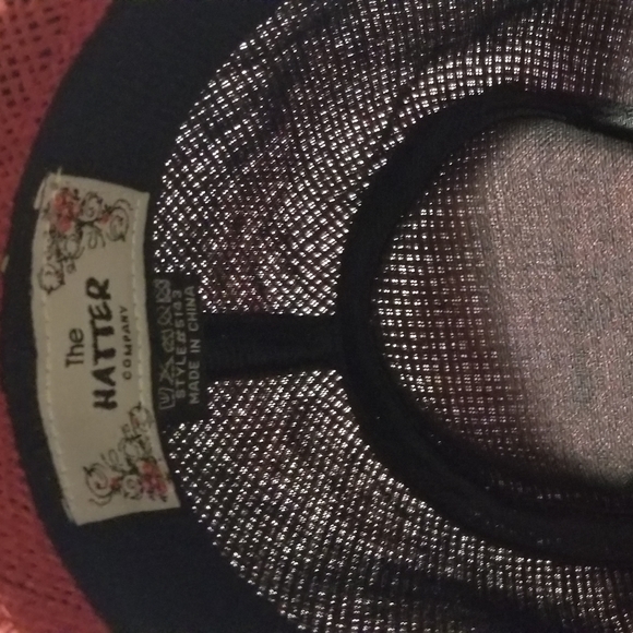 Red Fedora - Picture 6 of 6